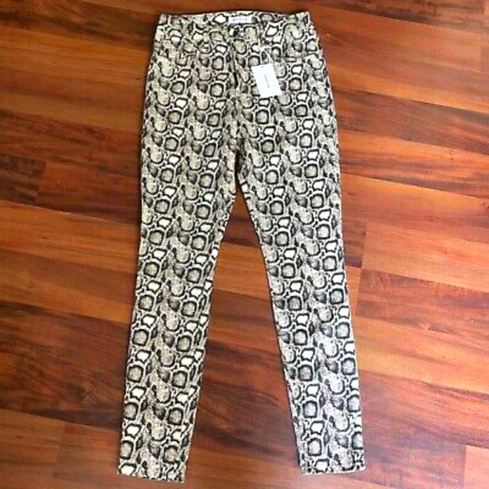 NWT Good American "Good Legs" Skinnies